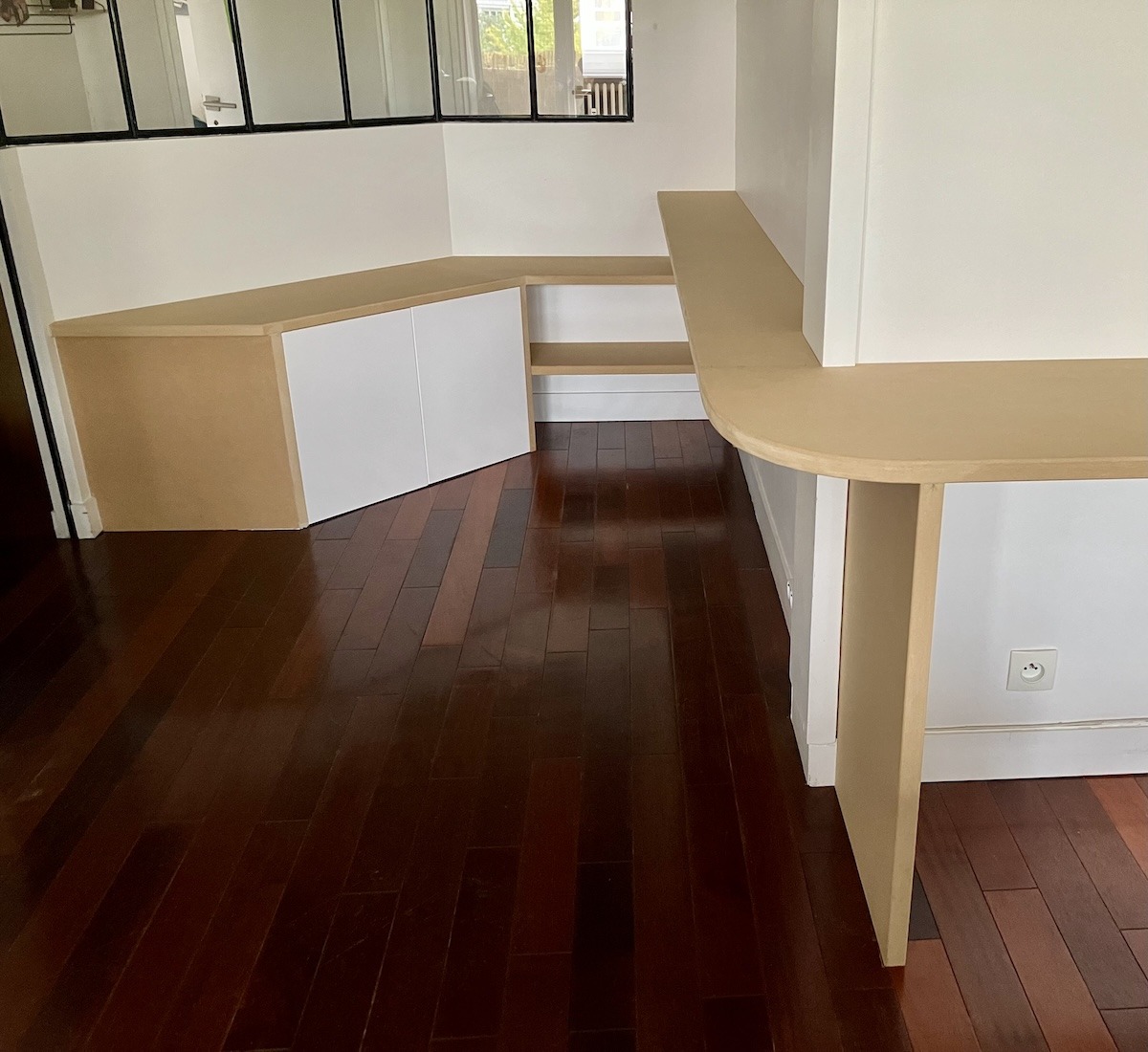 Réalisation d'agencement sur mesure à La Garenne-Colombes par Sequoiart, menuisier-agenceur basé à Courbevoie.